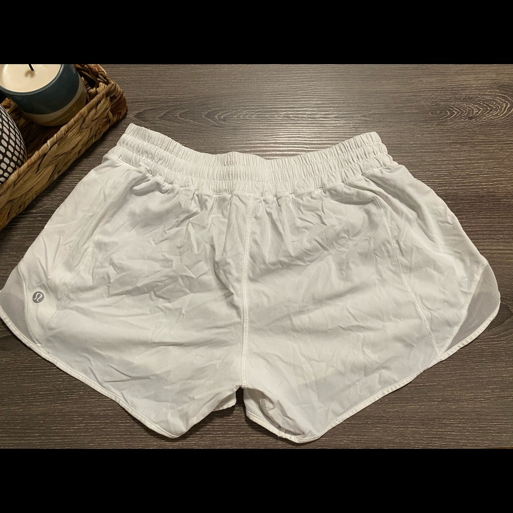 Lululemon Hotty Hot Shorts 4in